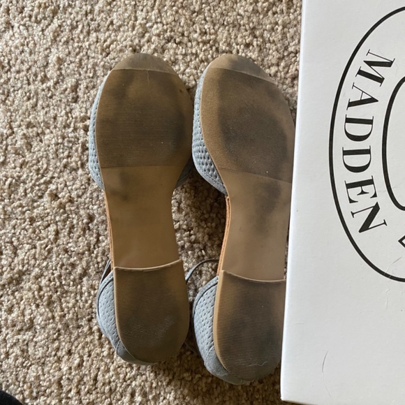 Steve Madden Maia Grey Suede Ballet Ankle Strap Flat Size 7 - Picture 7 of 7